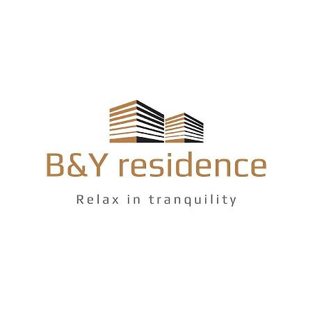 B And Y Residence Chiang Mai Exteriör bild